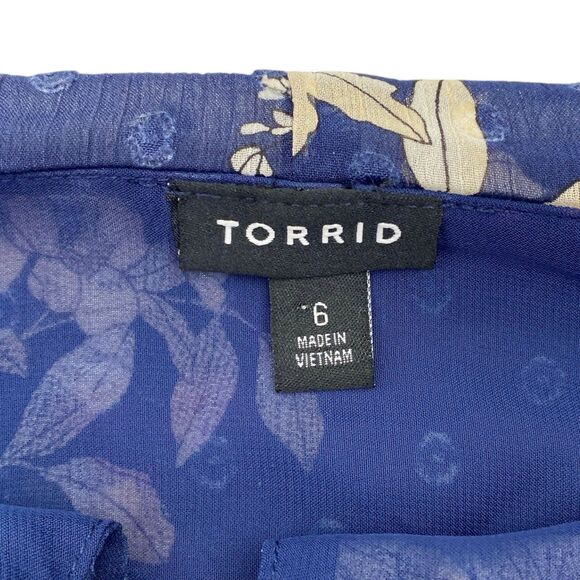 Torrid Blouse Womens 6X Blue Floral Top Cold Shoulder Flowy Fairy Bloomcore - Picture 6 of 11